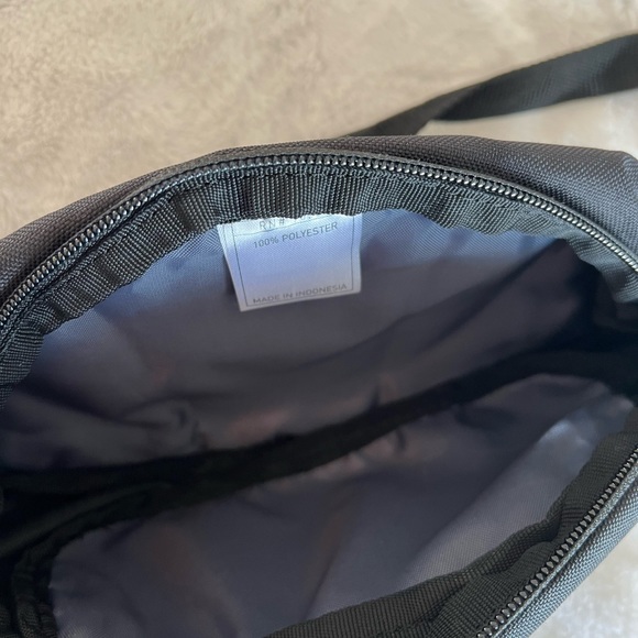 Adidas Fanny Pack - Picture 3 of 5